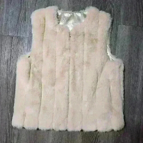 Super soft & comfy Y2K Bratz style light tam /  cream faux fur vest with zipper - Picture 10 of 15